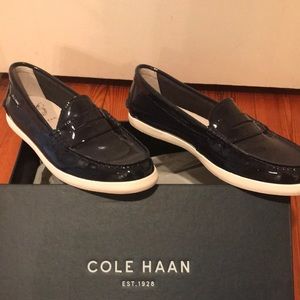 Cole Haan Pinch Weekender Loafers size 8 1/2 Peacoat navy patent whir sole